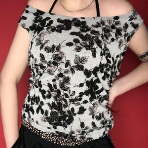 Layered black white and pink floral top 🤍🖤​​​​​​​​​​​​​​​​​​​​​​​​